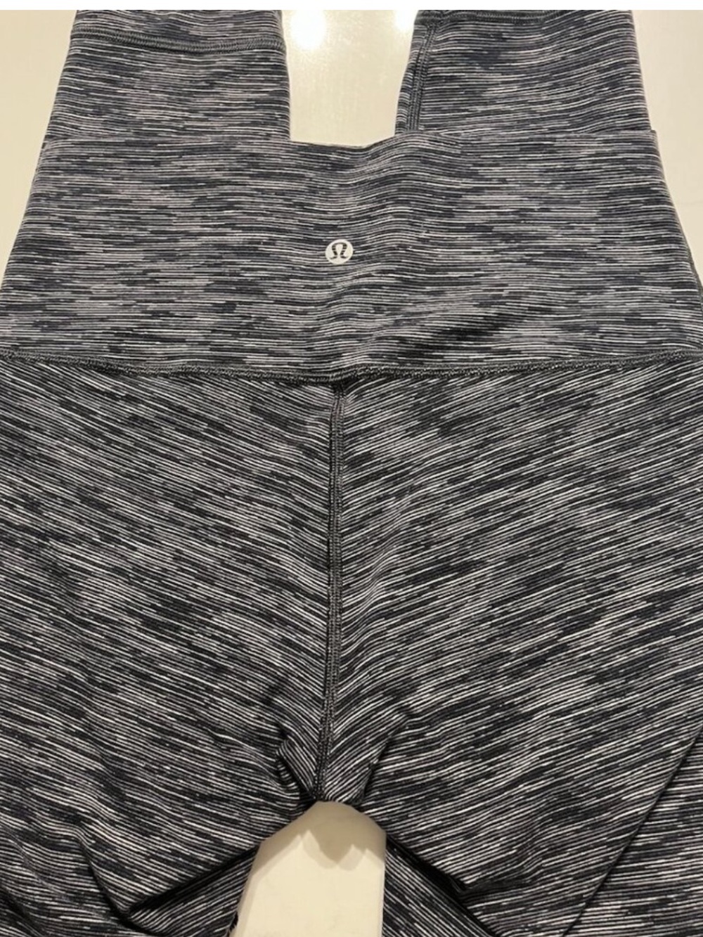 Lululemon Align High Rise Legging - Picture 4 of 4